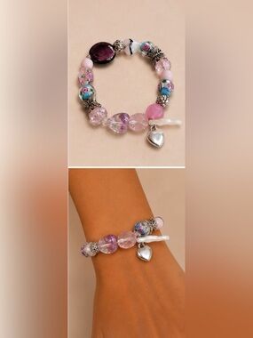 AVON BEADED CHIC CHARM BRACELET - ROMANCE (NEW WITH TAG)